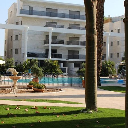 Green Garden Suite Eilat Exterior photo